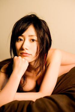 粉嫩的她1v1军婚H